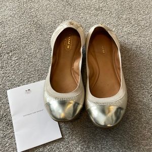 Coach Dalia Gold tone leather Flats size 6